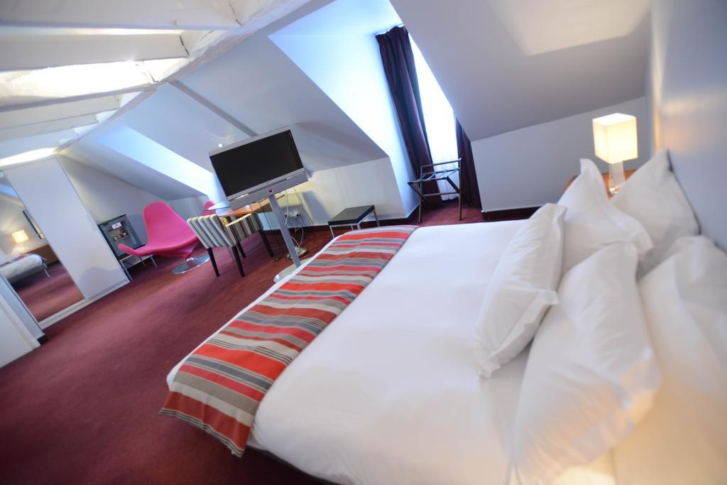 Hotel Des Archives París Habitación foto