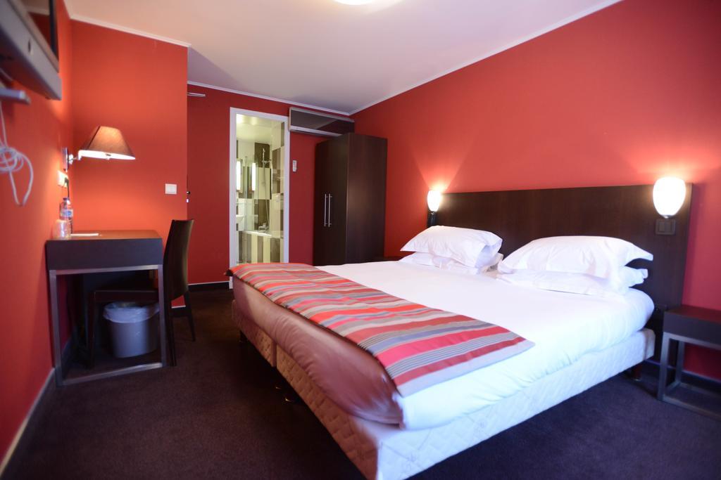 Hotel Des Archives París Habitación foto