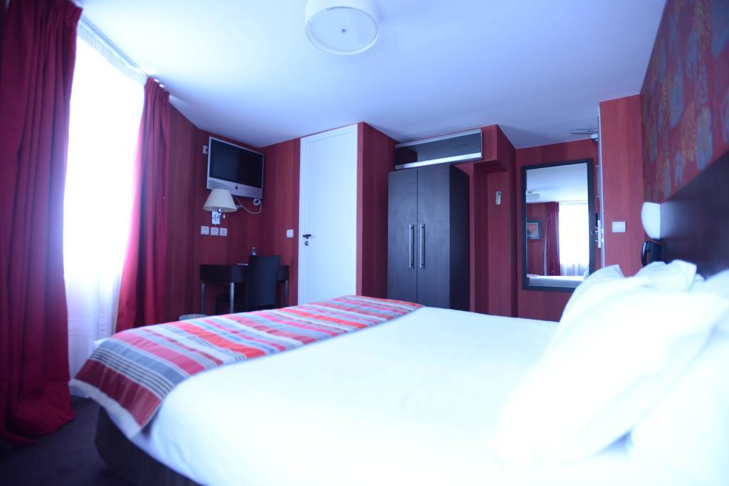 Hotel Des Archives París Habitación foto